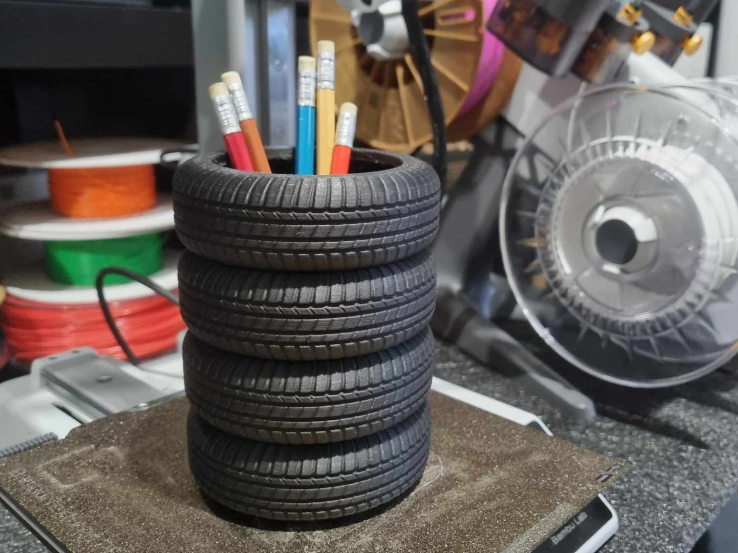 Organizador de escritorio y portalápices neumático estilo Bridgestone